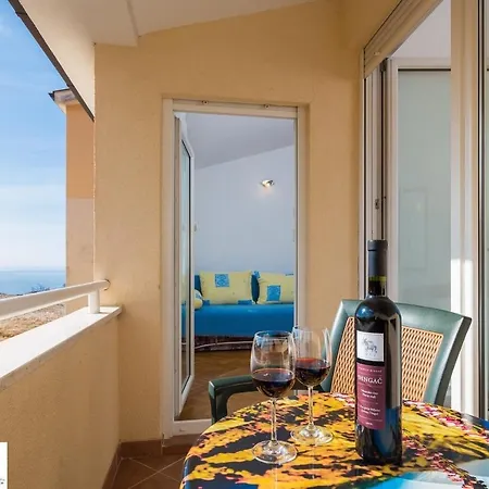 Apartment Suzi Baska Voda